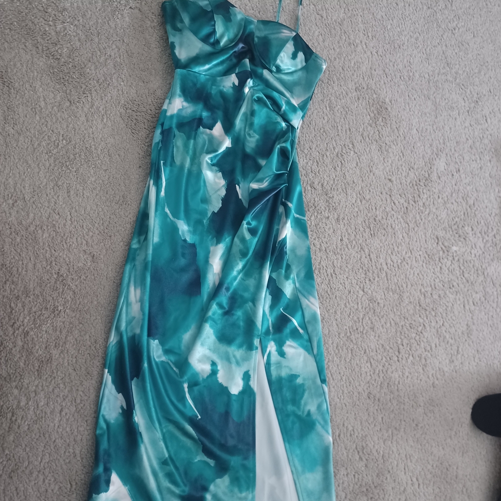 Inspired Hearts Blue Sweetheart Sleeveless Gown